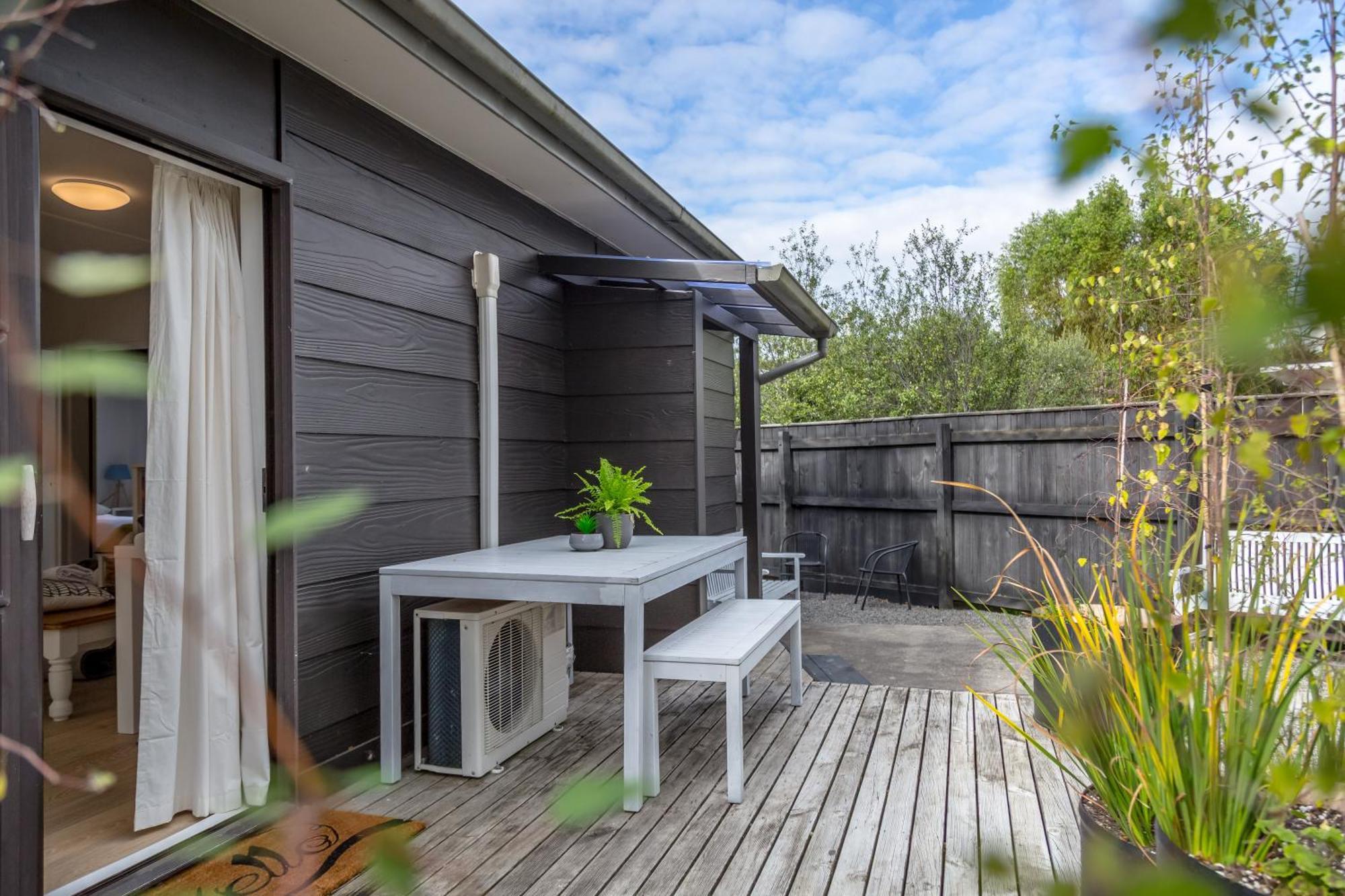 Tui Cottage Martinborough Extérieur photo